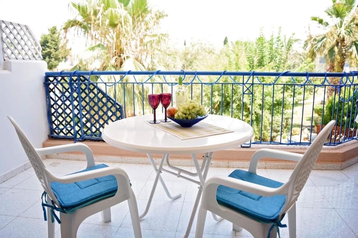 Paradise Gardens With A Large Terrace Paphos Esterno foto