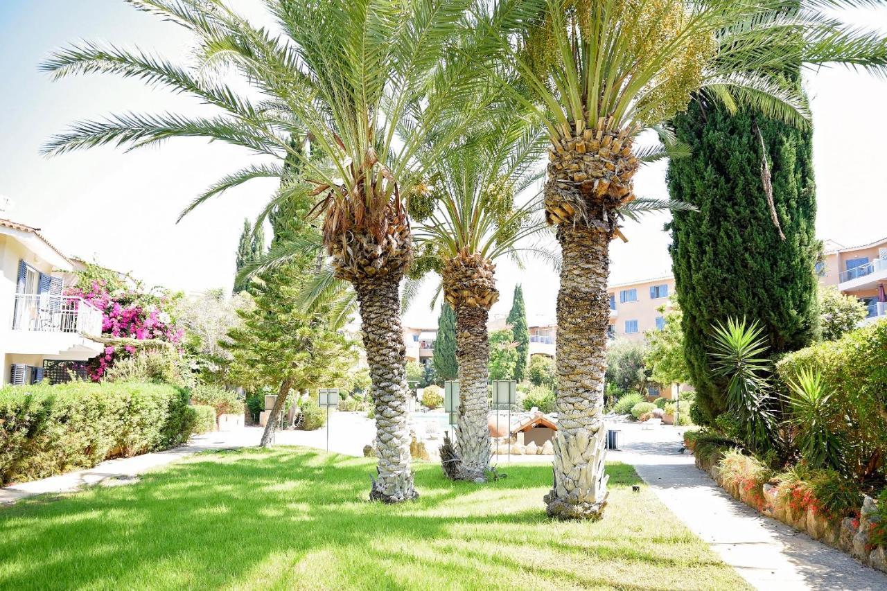 Paradise Gardens With A Large Terrace Paphos Esterno foto