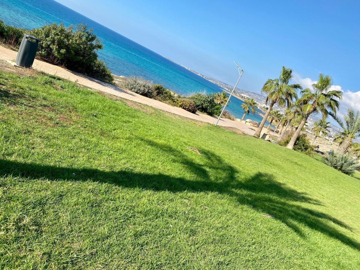 Paradise Gardens With A Large Terrace Paphos Esterno foto