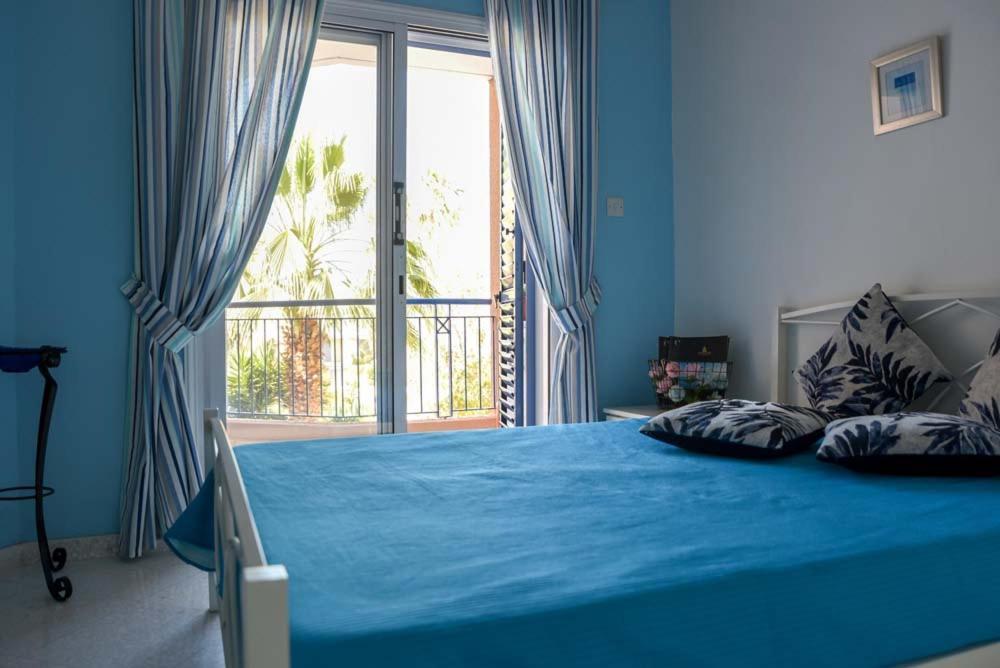 Paradise Gardens With A Large Terrace Paphos Esterno foto