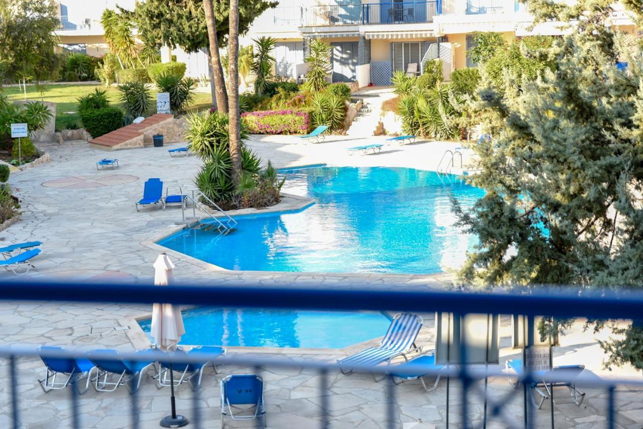 Paradise Gardens With A Large Terrace Paphos Esterno foto